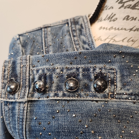 WHITE HOUSE BLACK MARKET LIMITED EDITION EMBELLISHED DENIM JACKET NEW W TAGS 4 - Picture 11 of 16